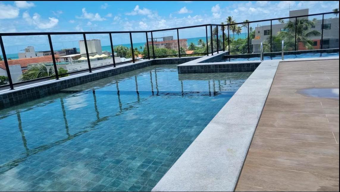 Apartamento de 1 Quarto com Varanda